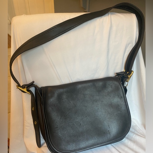 Coach Handbags - VTG Coach PATRICIA LEGACY Messenger/Satchel Bag in Soft Black Leather #9951